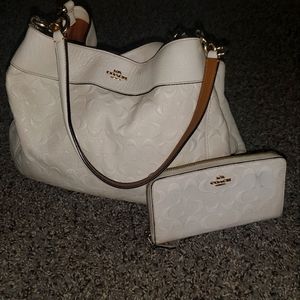 White coach purse and wallet